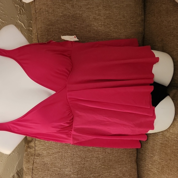 NWT!! Split skirt swimsuit - Picture 4 of 13